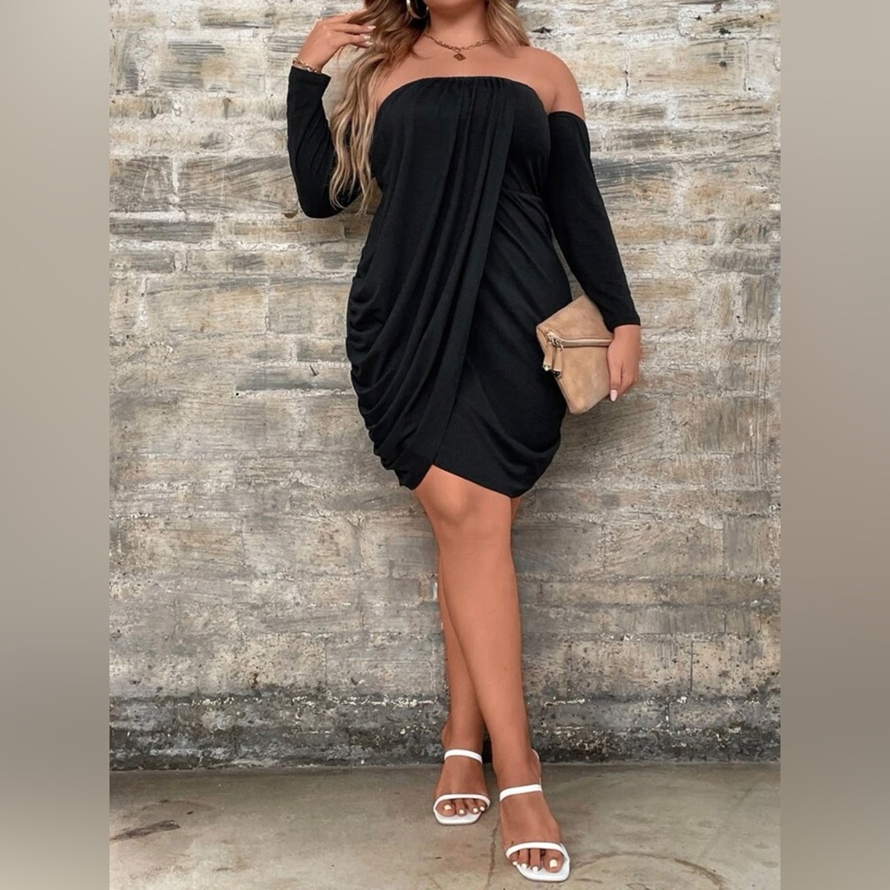 Black Plus Size Dress With Sleeves - NWOT